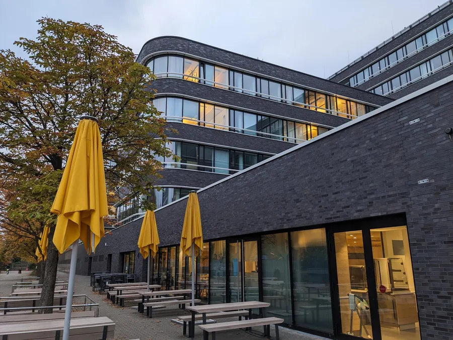 DB-Bürogebäude in Hamburg-Hammerbrook