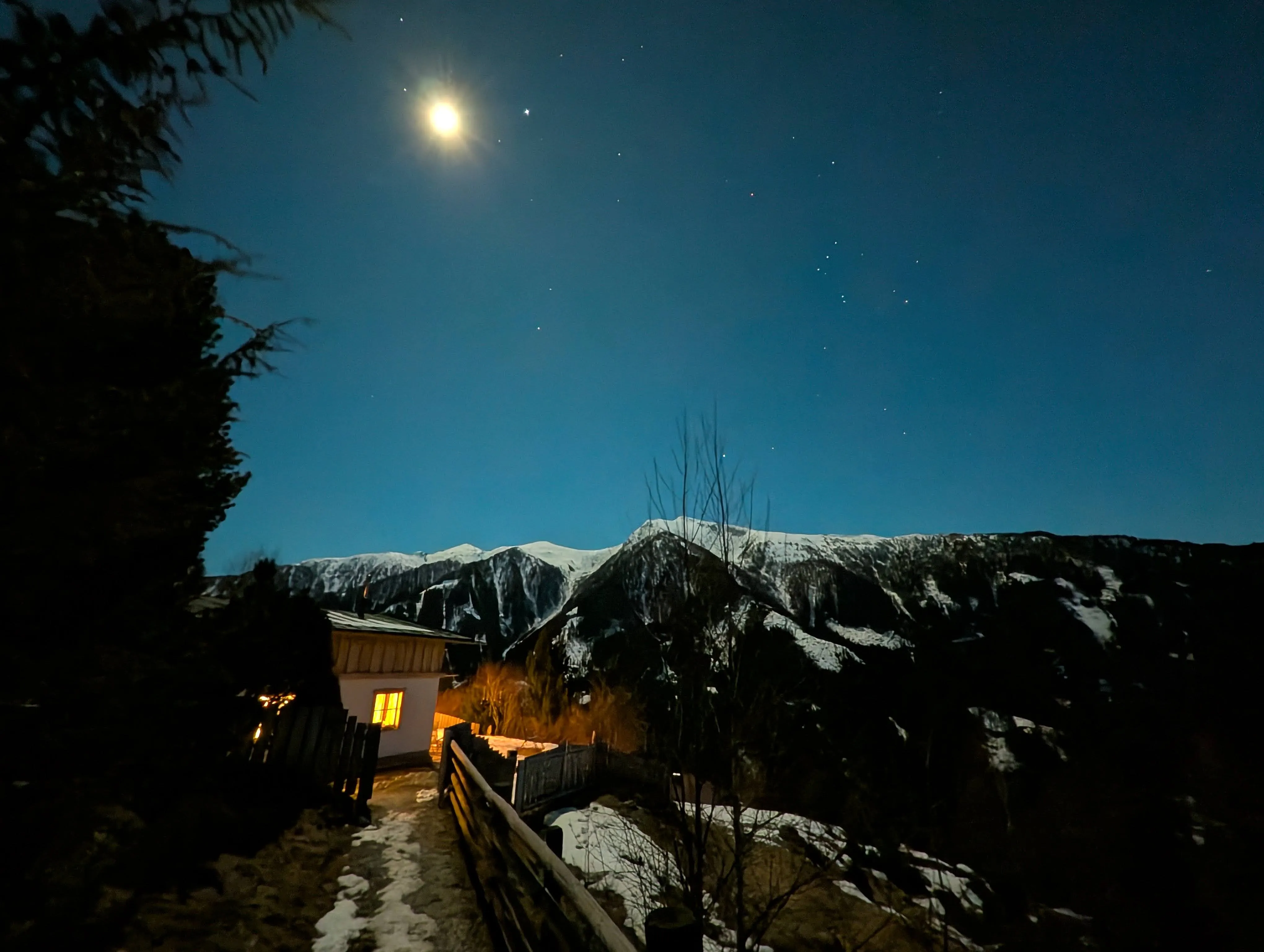 Nachts in den Bergen